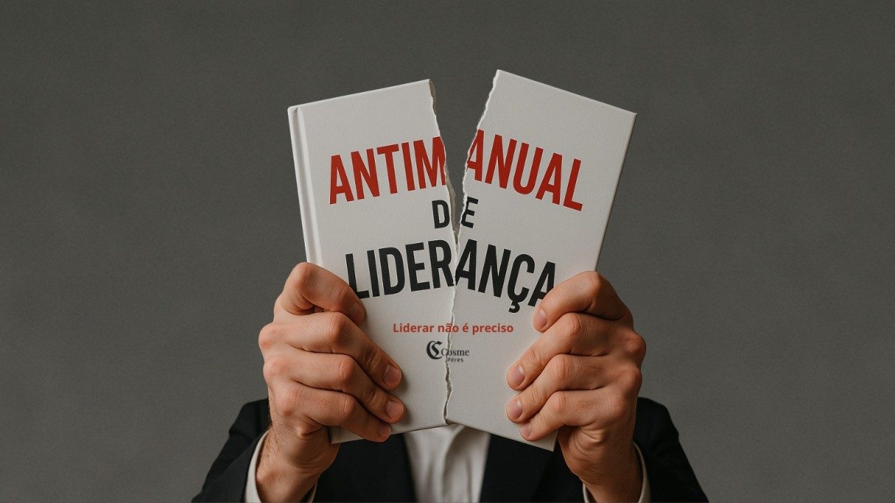 Capa do Antimanual de Liderança, um livro rasgado ao meio.
